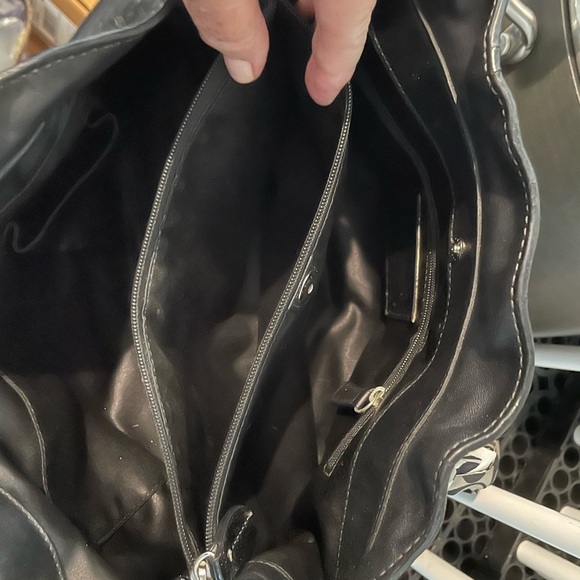 Coach leather black bag - Picture 2 of 3